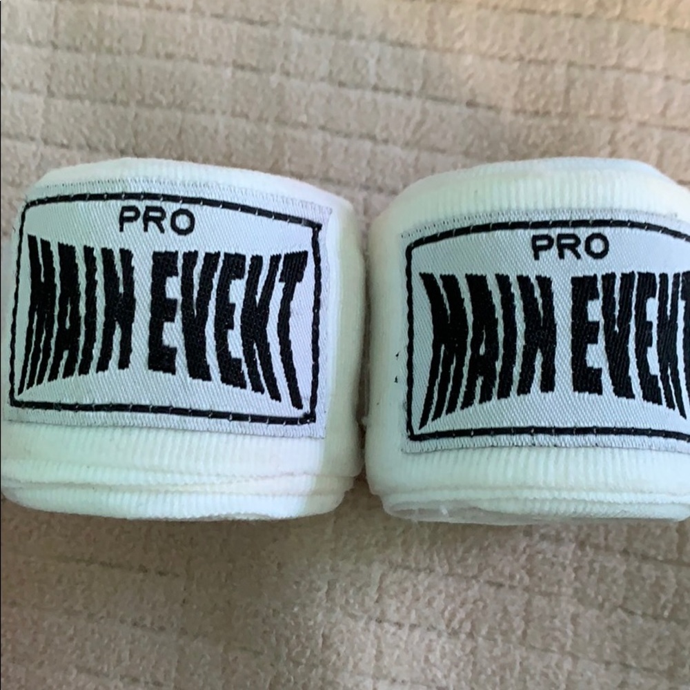 White pro main event boxing wraps